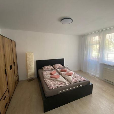 Apartman Kristina Sturovo Exterior photo